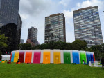 SDG värit näkyivät New Yorkin pilvenpiirtäjien keskellä