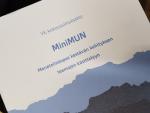MiniMUN-menetelmäopas kestävän kehityksen teemojen käsittelyyn kouluissa