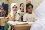 Lapsia koulussa Zataarin pakolaisleirillä Jordaniassa